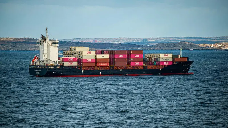 Incoterms comparison for food service imports