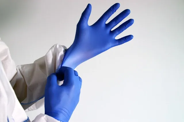 Nitrile glove specifications and thickness guide