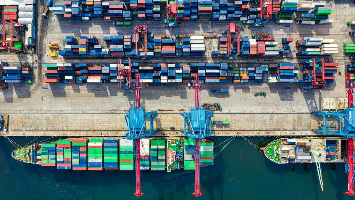 Supply chain disruption global logistics
